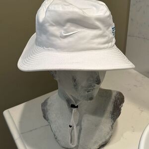 NIKE White Perforated Bucket Hat